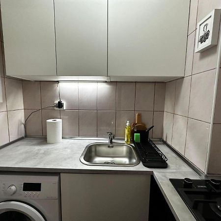One Room Apartment Decebal Bucureşti Exterior foto