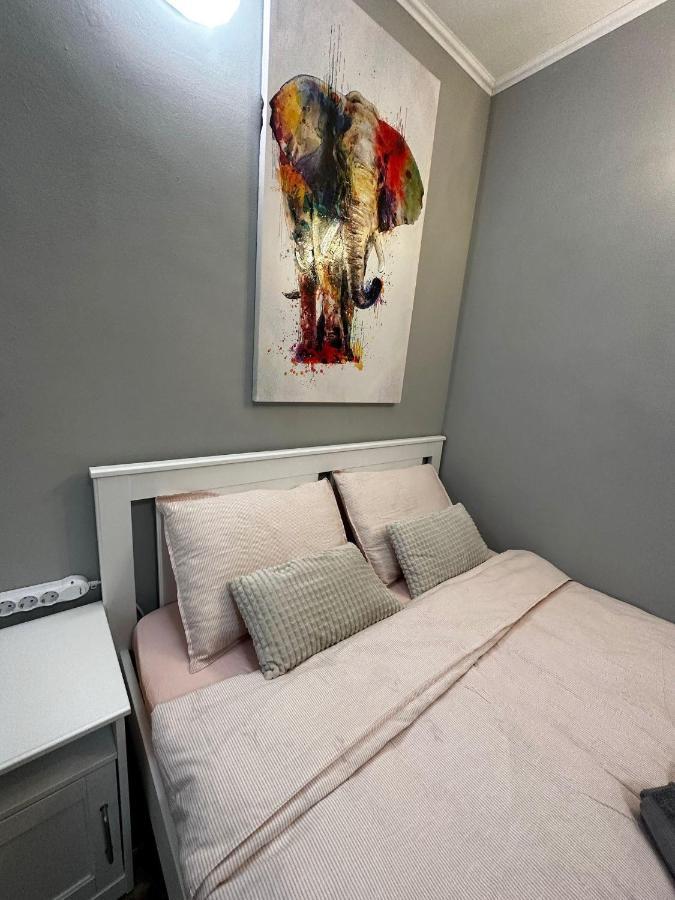 One Room Apartment Decebal Bucureşti Exterior foto